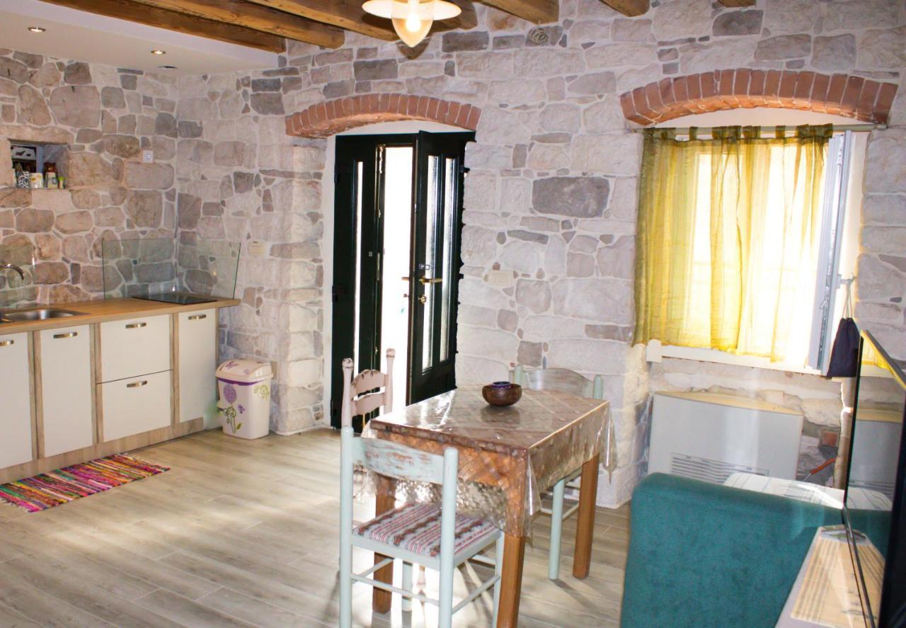House Kvin Apartment Baška Voda Exterior foto